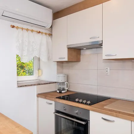 Ferienhaus Mirna Luka