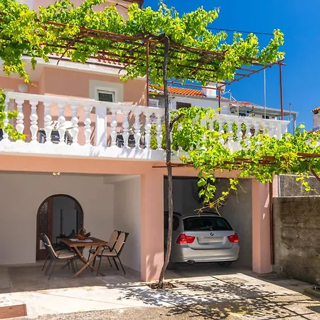Mirna Luka Holiday home