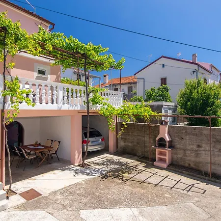 Holiday home Mirna Luka Punat